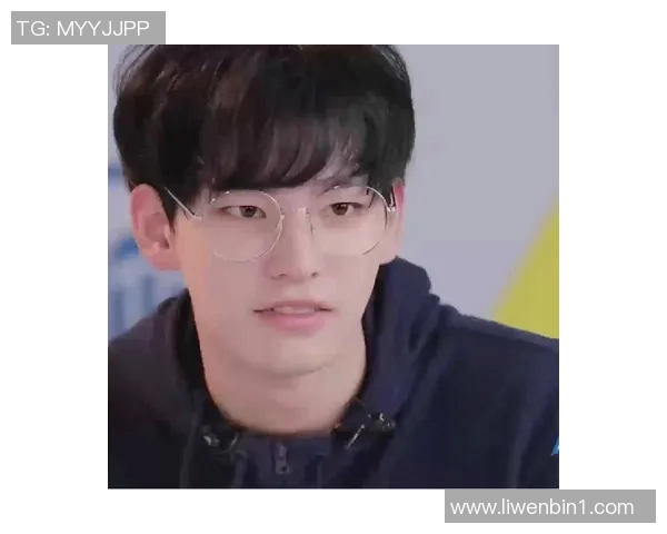 姚明明幽默风趣的生活点滴与篮球场上的精彩瞬间