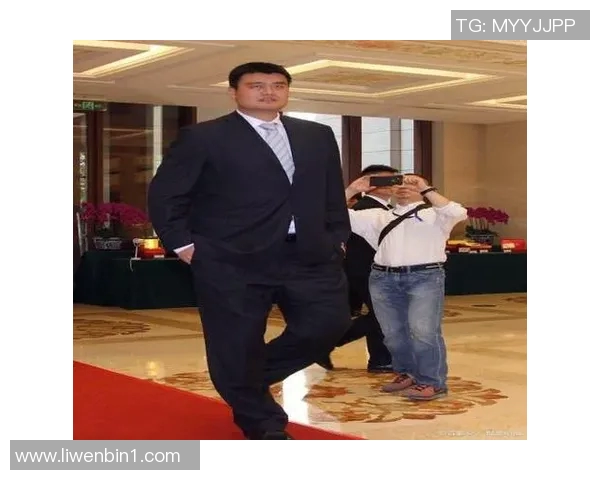 姚明加盟公牛的传奇故事与NBA历史的交汇点解析