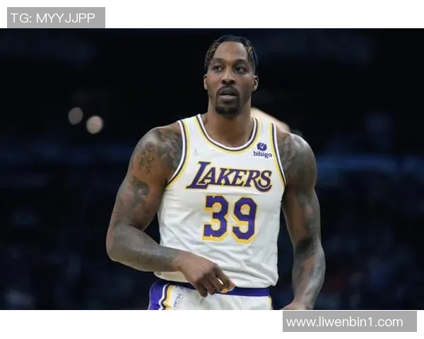 篮球明星霍的传奇之路与奋斗精神激励着无数年轻球员追逐梦想